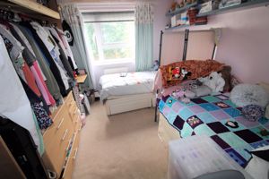 Bedroom- click for photo gallery